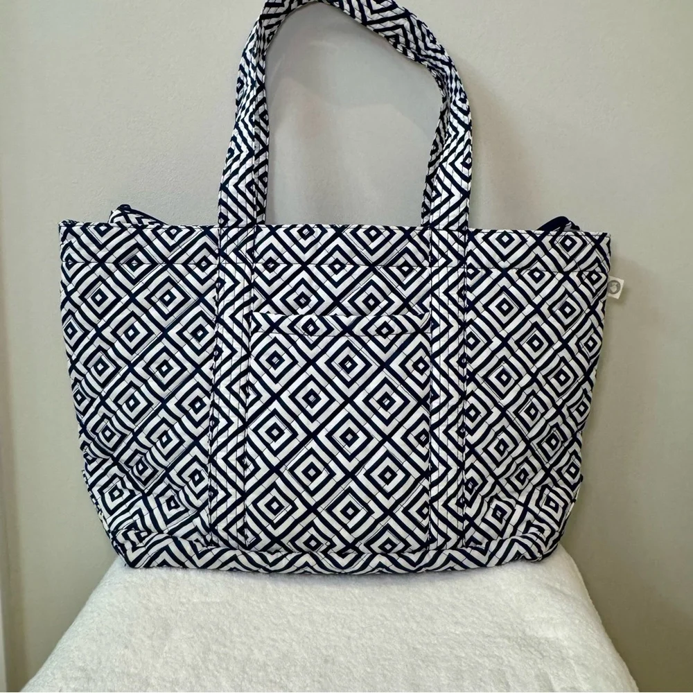 Quilted Koala Oversized Blue geometric Print Quilted Tote Double‎ Straps